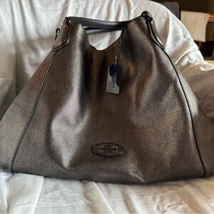 ✨COACH Gold Metallic Turn Lock Edie Shoulder Bag LIKE NEW